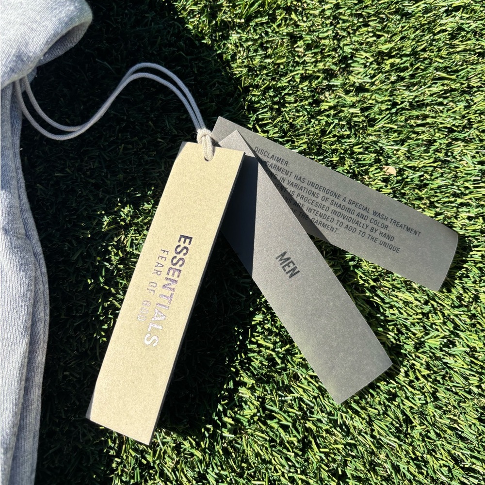 Fear of God Essentials Hoodie Grey - Picture 2 of 5